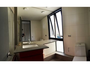 Departamento Las Condes con San Jose de La Sierra