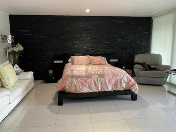 Espectacular casa en Venta en Cumbres del Lago Juriquilla, acabados de Lujo