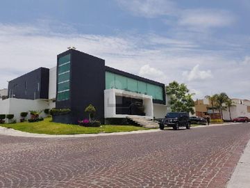 Espectacular casa en Venta en Cumbres del Lago Juriquilla, acabados de Lujo
