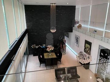 Espectacular casa en Venta en Cumbres del Lago Juriquilla, acabados de Lujo