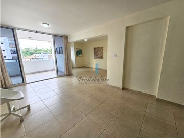 Se vende amplio apartamento en Villa de la Fuente
