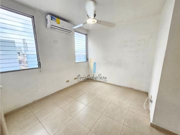 Se vende amplio apartamento en Villa de la Fuente