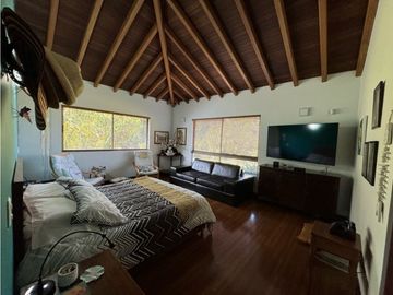 Hermosa Casa Campestre Con Arboles Frutales y Vista Abierta a Rionegro