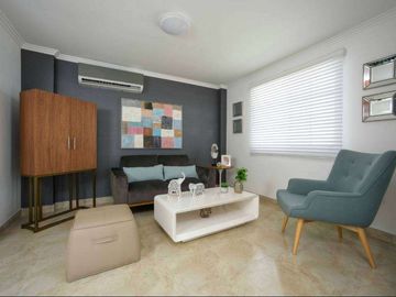 Venta de Casa en Urb. Casa Laguna, cerca C.C. El Dorado, Samborondon.