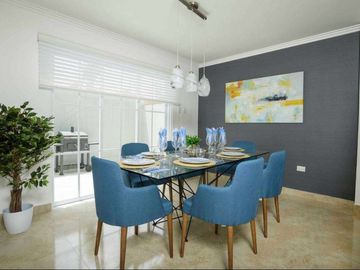 Venta de Casa en Urb. Casa Laguna, cerca C.C. El Dorado, Samborondon.