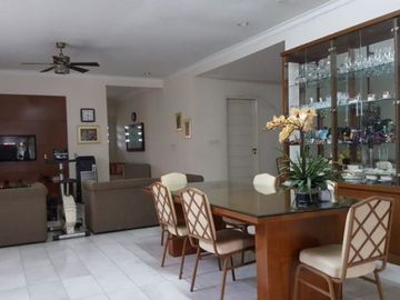 Dijual Cepat Rumah Mewah Siap Huni Lokasi Bagus dan Strategis di Bintara Bekasi Barat