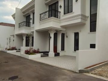 Rumah baru SHM di Pondok Gede Bekasi bebas banjir lokasi strategis