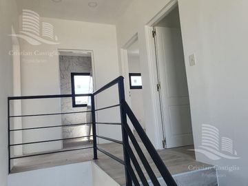 Venta - Casa 4 ambientes, Jardin, Pileta - San Matias, Escobar