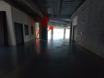 oficina en arriendo en centro internacional. Cod A1087182
