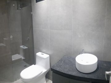 Se Vende Casa Cerca del Mar en Salinas