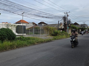 TANAH HOOK STRATEGIS DI PURA DEMAK