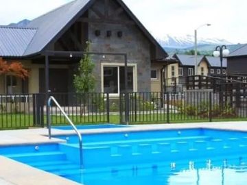 CASA EN PUCON- CONDOMINIO LOS ROBLES 1 VISTA AL VOLCÁN