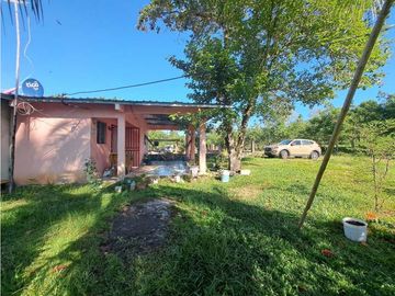 VENDO CASA DE SEGUNDA TITULADA DE 661M2