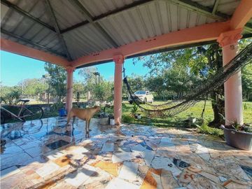 VENDO CASA DE SEGUNDA TITULADA DE 661M2
