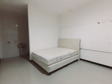 Rumah di Babatan Mukti Wiyung Carport 2 Mobil Murah