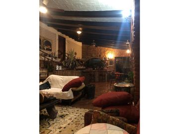 CASA EN VENTA CON VISTA AL LAGO 