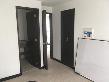 VENDO HERMOSA CASA EN SAN RAFAEL * VALLE DE LOS CHILLOS * 181 m2.