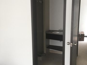 VENDO HERMOSA CASA EN SAN RAFAEL * VALLE DE LOS CHILLOS * 181 m2.