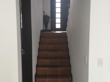 VENDO HERMOSA CASA EN SAN RAFAEL * VALLE DE LOS CHILLOS * 181 m2.