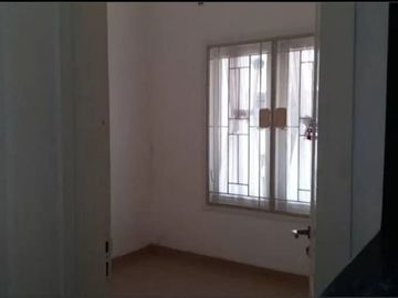 Rumah siap huni. Shm Central park gununganyar 1.6 M negoo