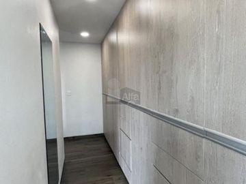 Casa en venta  con escalinata expuesta en Condado del Valle, con fácil acceso a CDMX