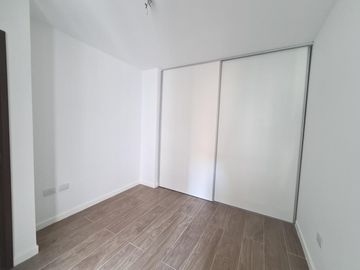 Rosario Barrio Martin  Venta (alquilado) Calidad. Nuevo. Balcón frente