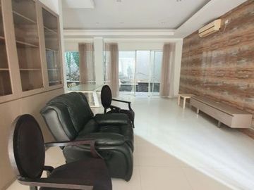 Rumah Elegan 2 Lantai di Cluster Elite Kebayoran Bintaro 5802