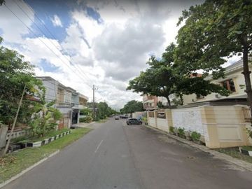 Rumah di jalan utama gayungsari ROW 4 mobil cocok ut kantor atau komersial lainnya harga murah