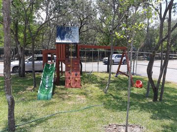 HERMOSA QUINTA EN FRACC. LA CONCORDIA, SECT. LAS ARDILLAS, JUAREZ.