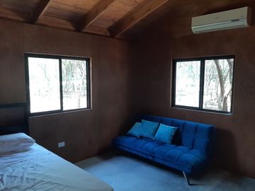 HERMOSA QUINTA EN FRACC. LA CONCORDIA, SECT. LAS ARDILLAS, JUAREZ.