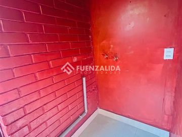 Casa en venta de 3 dorm. en Maipú propiedad remodelada