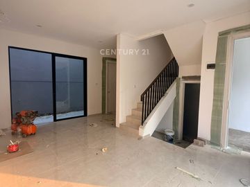 HOT SALE Ready Stock At Discovery Aluvia Type Vista