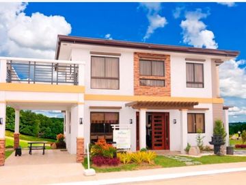 4 bedroom House in Laguna for sale