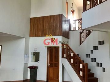 RUMAH DI PARAHYANGAN RUMAH VILLA PRV GEGERKALONG BANDUNG - UTARA