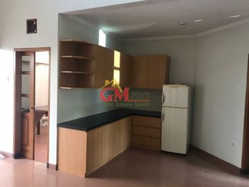 RUMAH DI PARAHYANGAN RUMAH VILLA PRV GEGERKALONG BANDUNG - UTARA