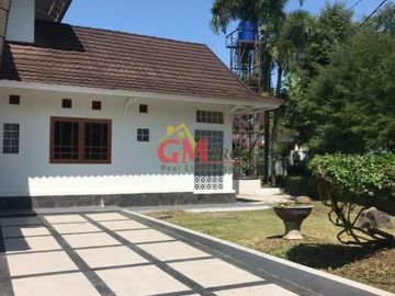 RUMAH DI PARAHYANGAN RUMAH VILLA PRV GEGERKALONG BANDUNG - UTARA
