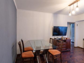 EN VENTA-DEPARTAMENTO DE DOS DORMITORIOS-ZONA CENTRO
