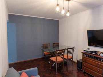 EN VENTA-DEPARTAMENTO DE DOS DORMITORIOS-ZONA CENTRO