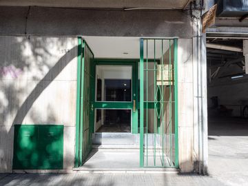 EN VENTA-DEPARTAMENTO DE DOS DORMITORIOS-ZONA CENTRO