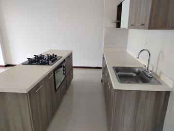 apartamento en arriendo en loma del esmeraldal. Cod A9434048