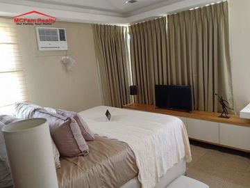 4 Bedrooms House & Lot for Sale in The Glades at Timberland Heights San Mateo Rizal