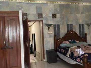 Rumah Karang Tengah Ciledug Dalam Komplek Perumahan