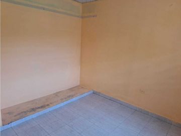VENDO HERMOSA CASA DE TRES HABITACIONES