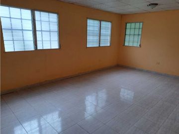 VENDO HERMOSA CASA DE TRES HABITACIONES