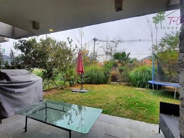 Depto Townhouse en venta 4D/5B Quinchamali Las Condes