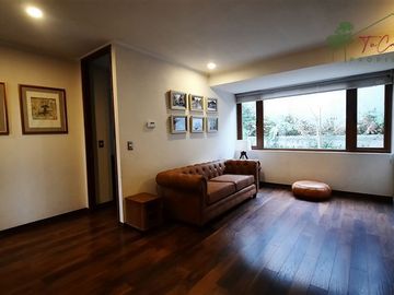 Depto Townhouse en venta 4D/5B Quinchamali Las Condes
