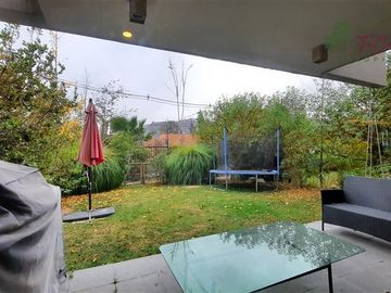 Depto Townhouse en venta 4D/5B Quinchamali Las Condes