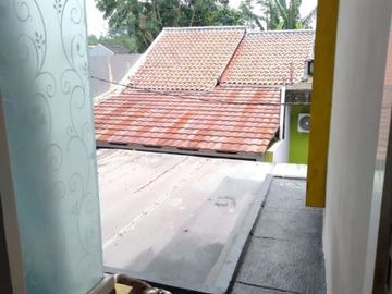 Jual butuh Rumah 2lantai dengan sejuta keuntungan