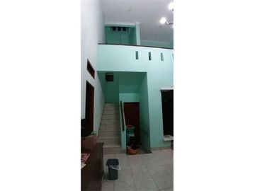 Di jual cepat rumah murah 2 lantai di Kemang pratama,pekayon