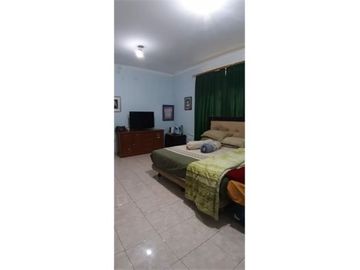 Di jual cepat rumah murah 2 lantai di Kemang pratama,pekayon